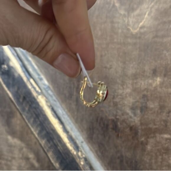 Chic 14K Gold Plated Red Lady Bug Stud Zirconia Earrings - Picture 6 of 17